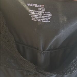 Avenue Elegant Black Chemise with Lace Detail